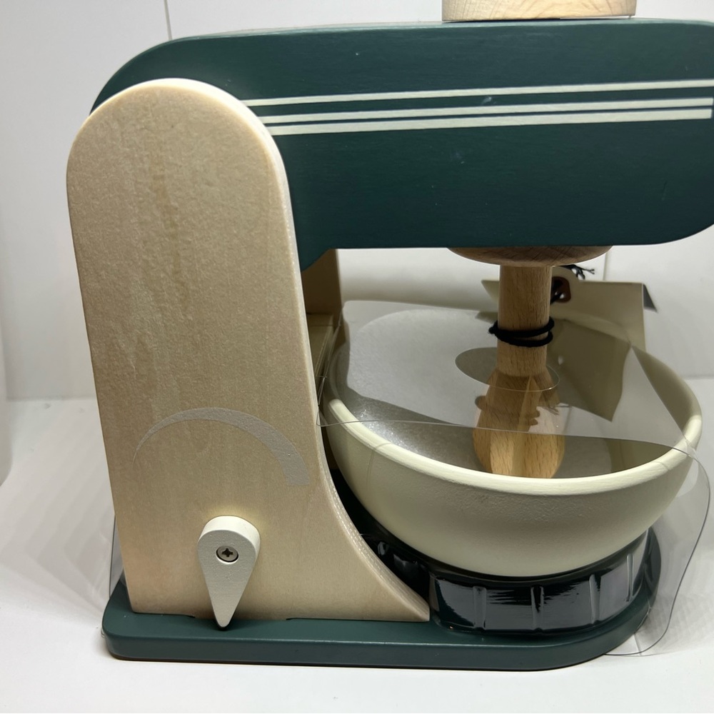 LAST ONE - NEW Hearth & Hand Kids Kitchen Mixer - With Magnolia - Picture 4 of 7